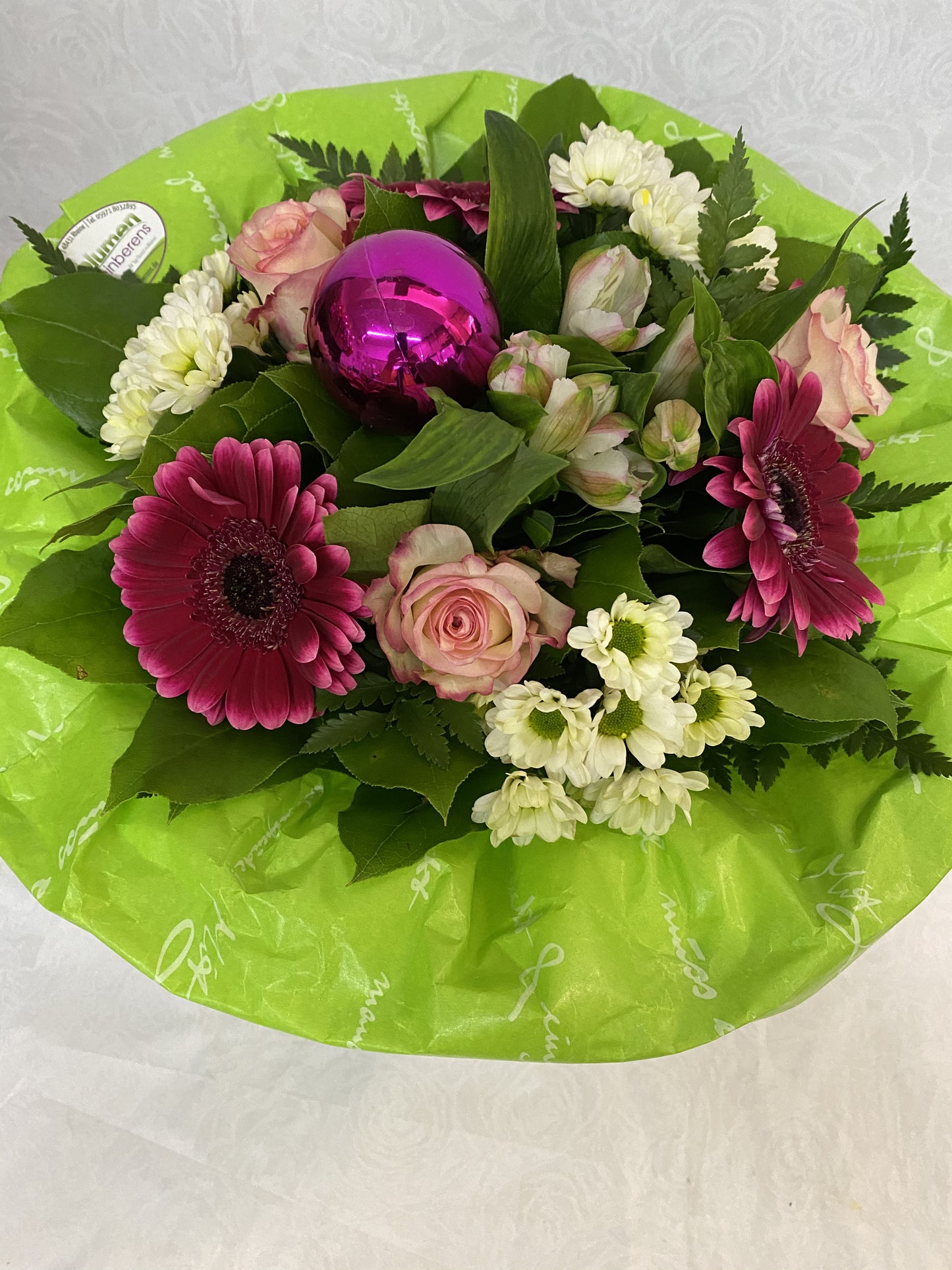 Blumenstrauß in weiß und rosa