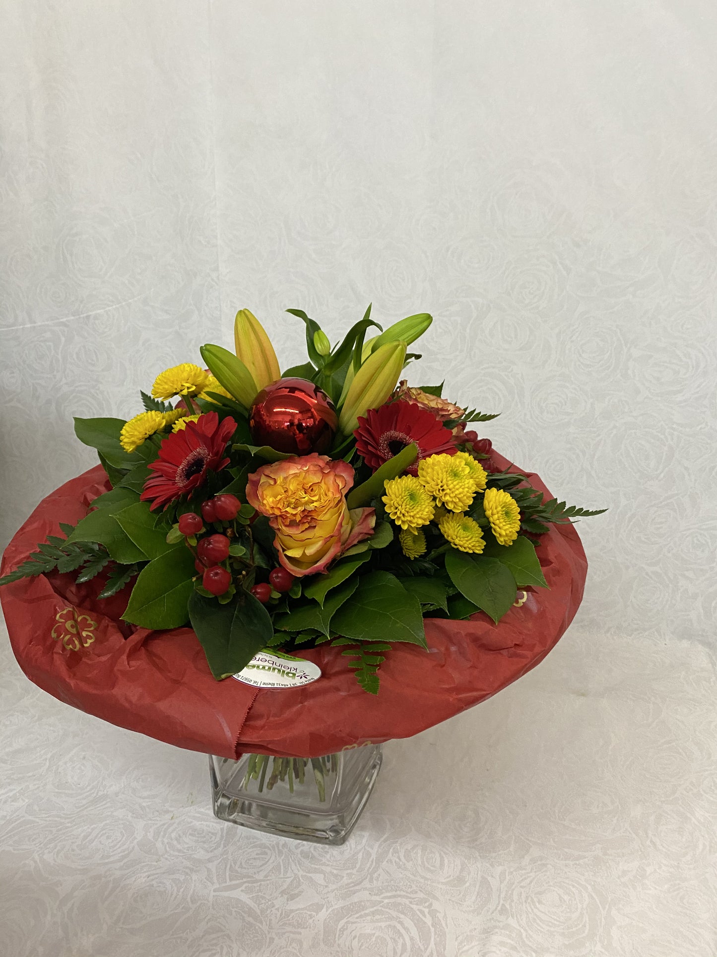 Blumenstrauß in rot und gelb