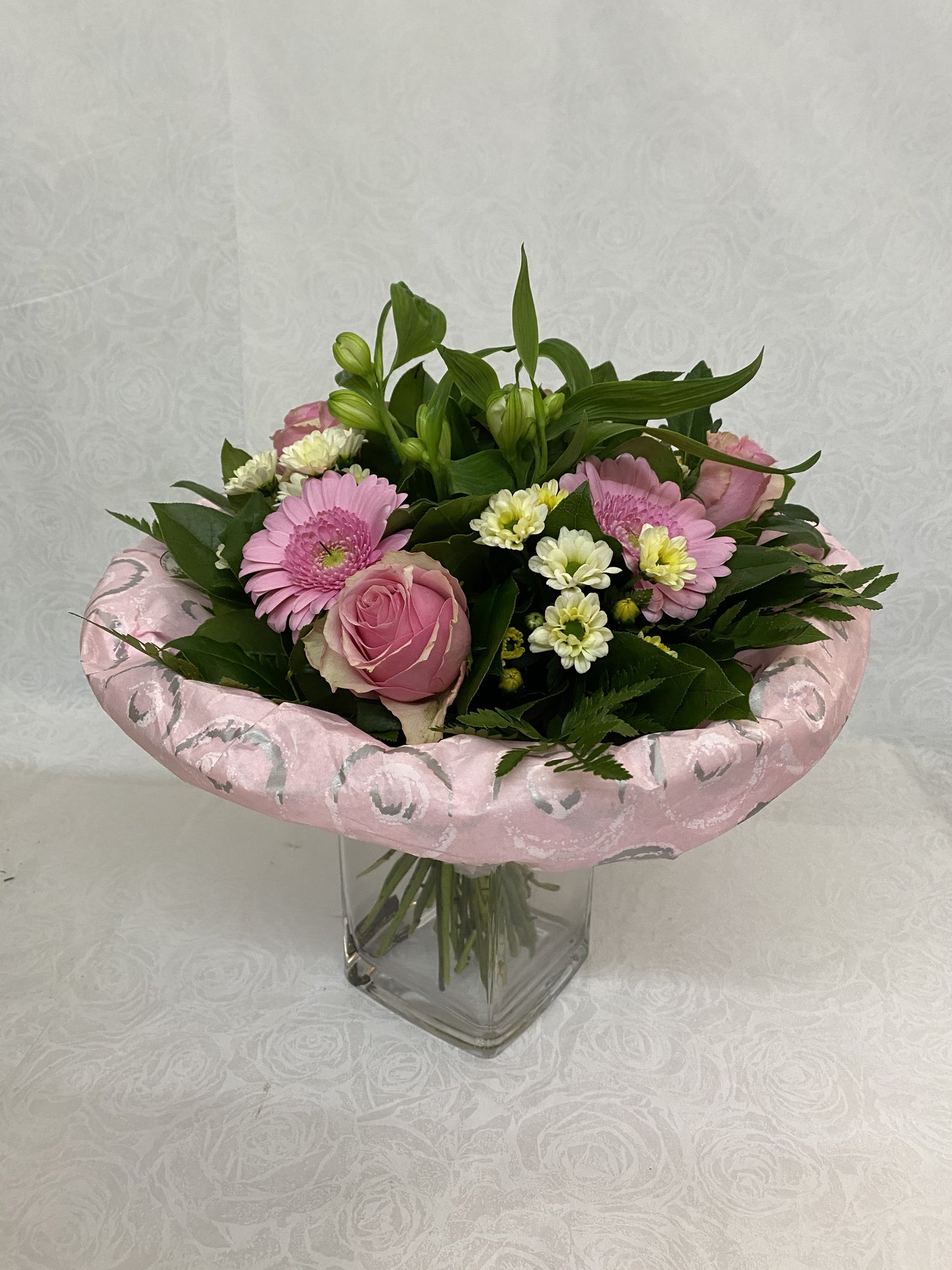 Blumenstrauß in weiß und rosa