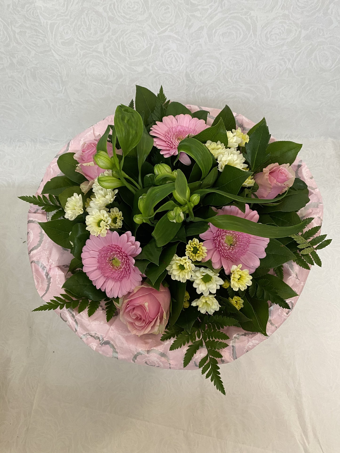Blumenstrauß in weiß und rosa