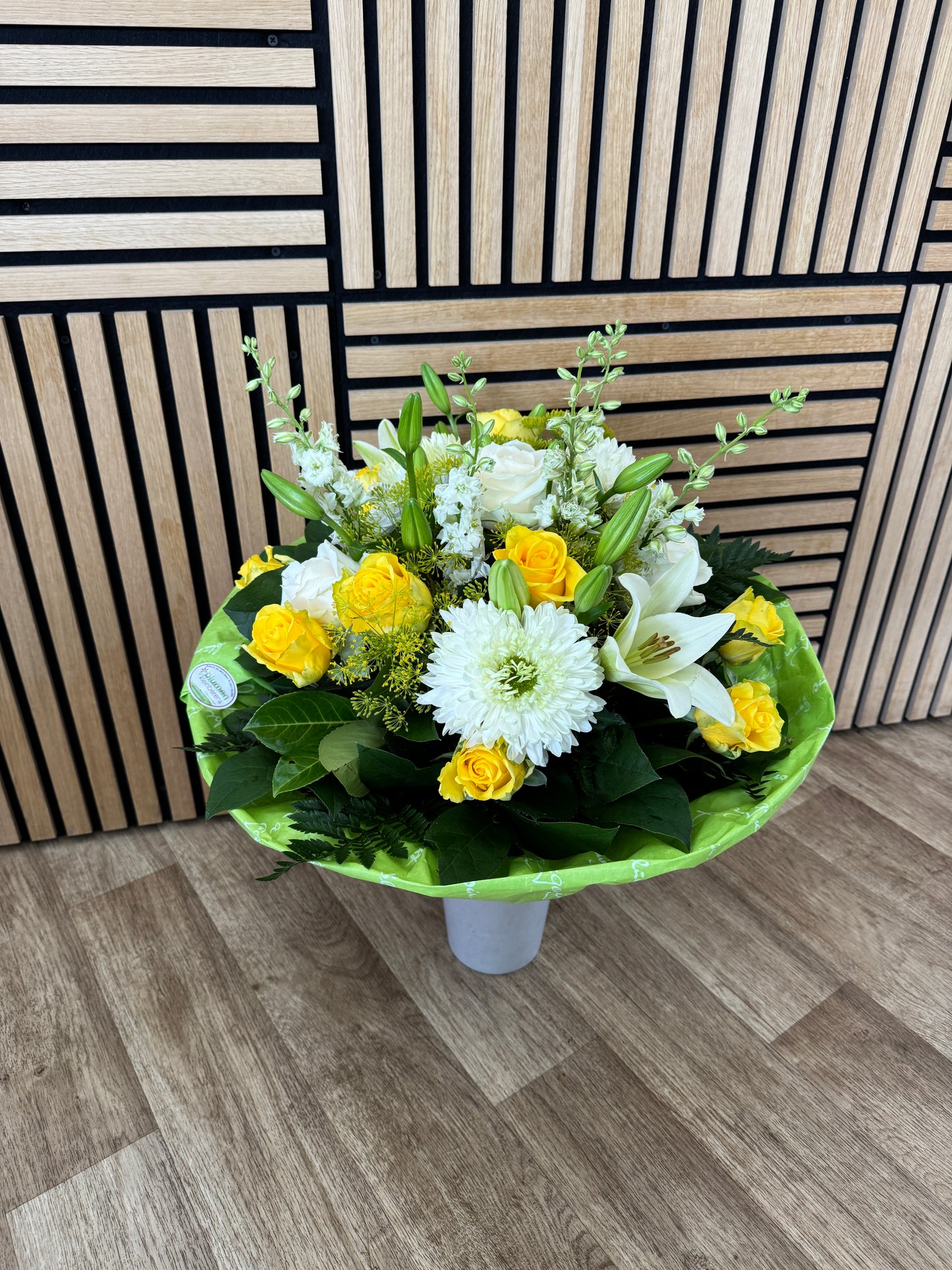 Blumenstrauß in gelb und weiß